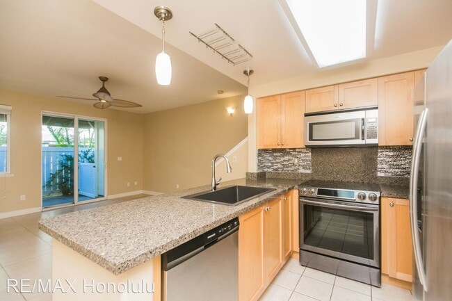 Building Photo - 3 br, 2.5 bath House - 92-1516 Aliinui Dr. #7