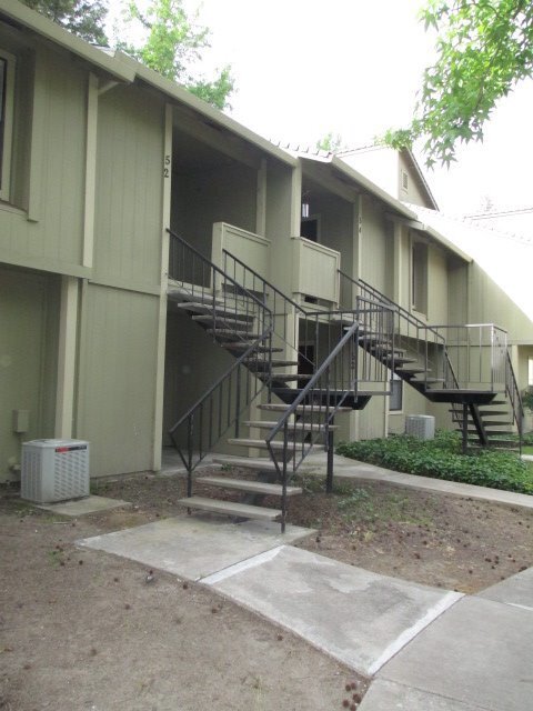 Building Photo - Twin Creek Commons Condo in Roseville