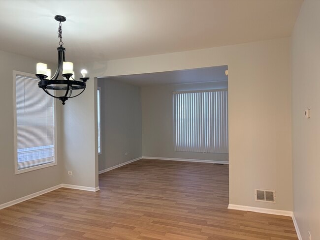 Foto del edificio - 1155 Clover Hill Ln