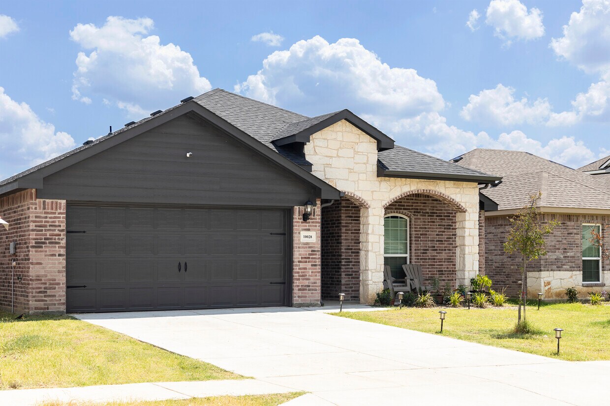 2414 Abigail Ln, Mabank, TX 75147 House Rental in Mabank, TX