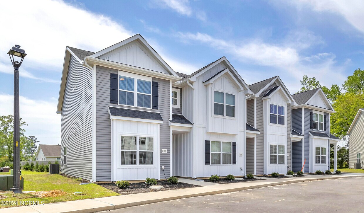 6327 Beckington Dr, Leland, NC 28451 Townhome Rentals in Leland NC