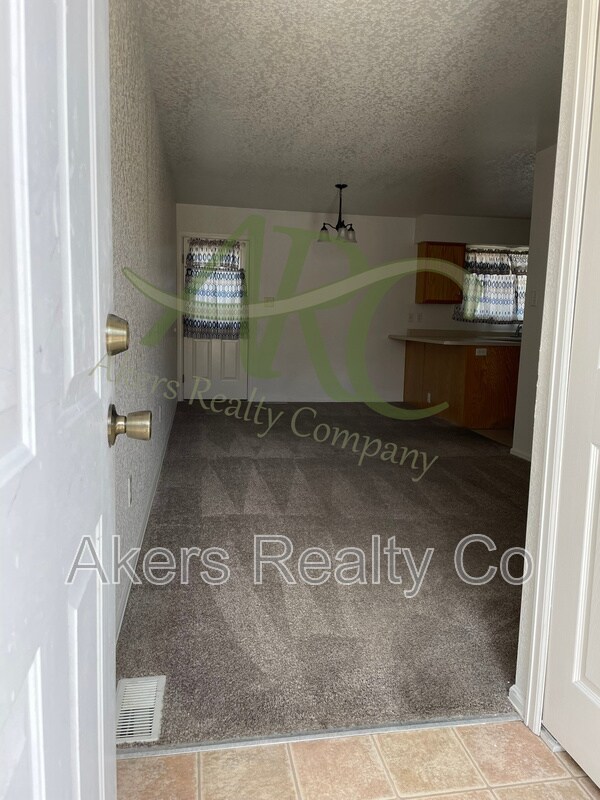 Foto del edificio - 2726 Poplar St