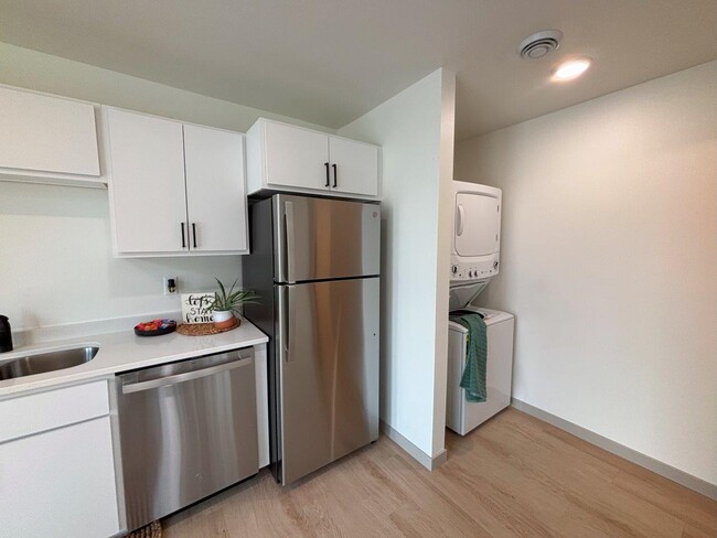 Building Photo - Sioux Village