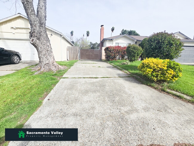 Photo - 7625 Lytle St House