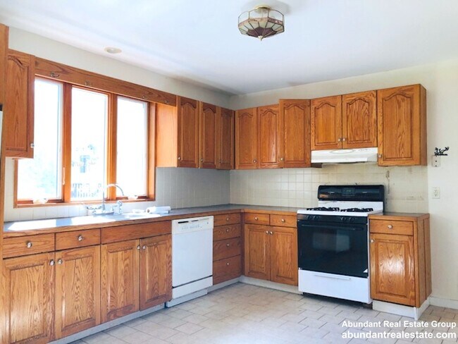 Foto del edificio - 99 Bow St