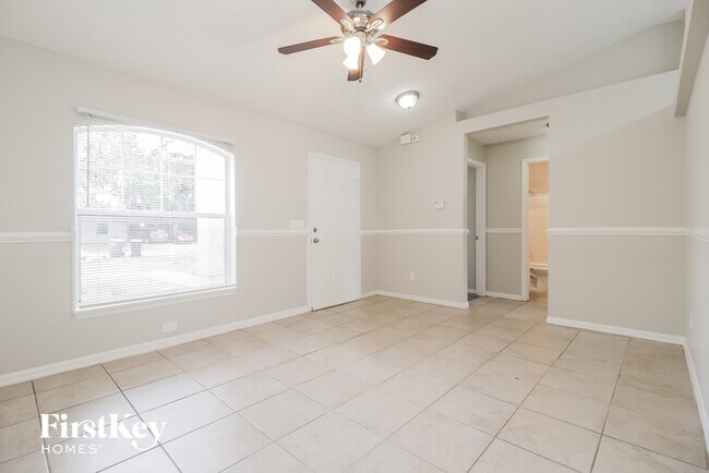 Foto del edificio - 1008 Heron Ct
