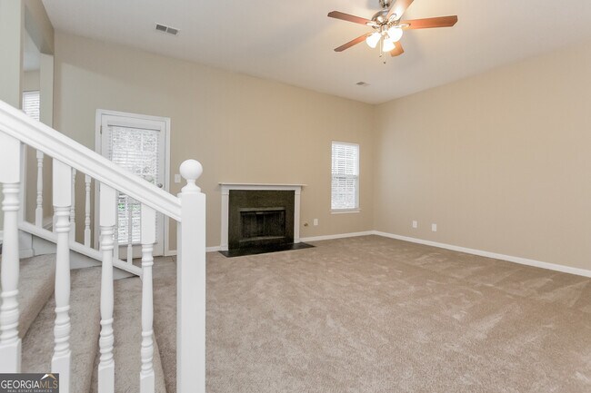 Foto del edificio - 3130 Lower Creek Dr