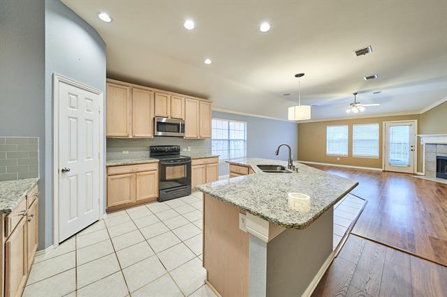 Building Photo - 6605 Redwood Ln