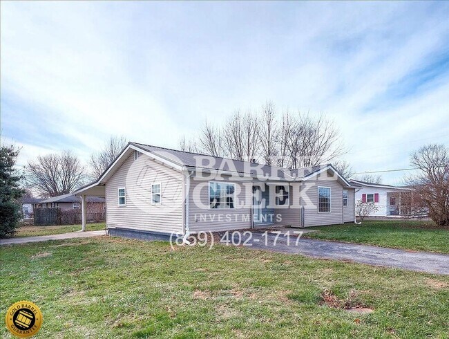 Foto del edificio - 3-Bed 1-Bath House  + Granite Countertops & Carport