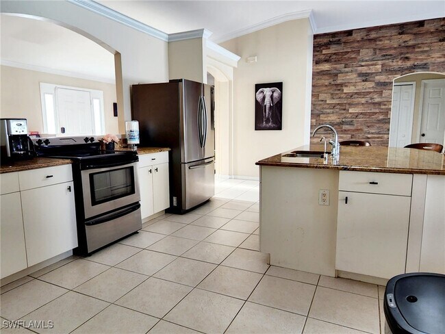 Foto del edificio - 101 NW 35th Pl