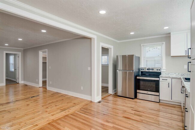 Building Photo - 3 br, 2 bath House - 821 Mimosa Drive