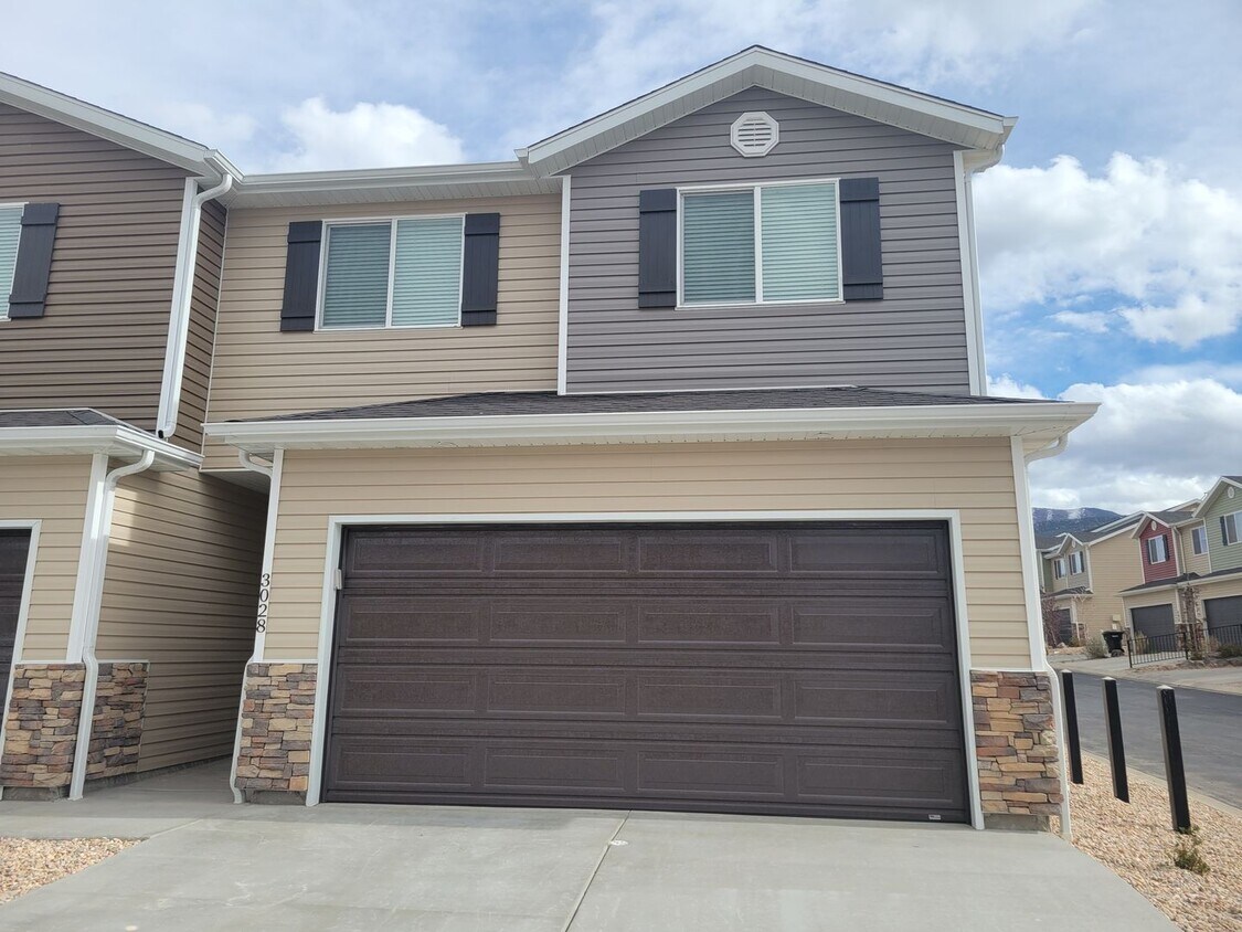 Primary Photo - Cedar City 3 bed | 2 Bath | 2 Car Townhome
