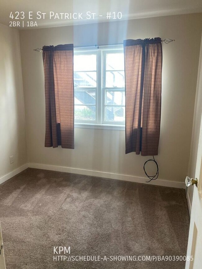 Foto del edificio - 2 BED | 1 BATH | DUPLEX | SOUTH