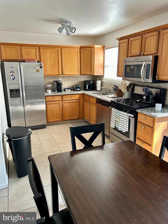 Foto principal - 926 Woodlawn Ave