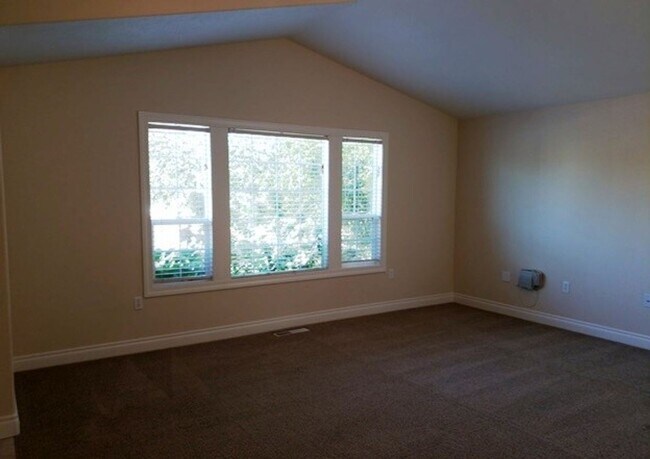 Foto del edificio - 3Bd/2Ba Single Story House - Available Soon!