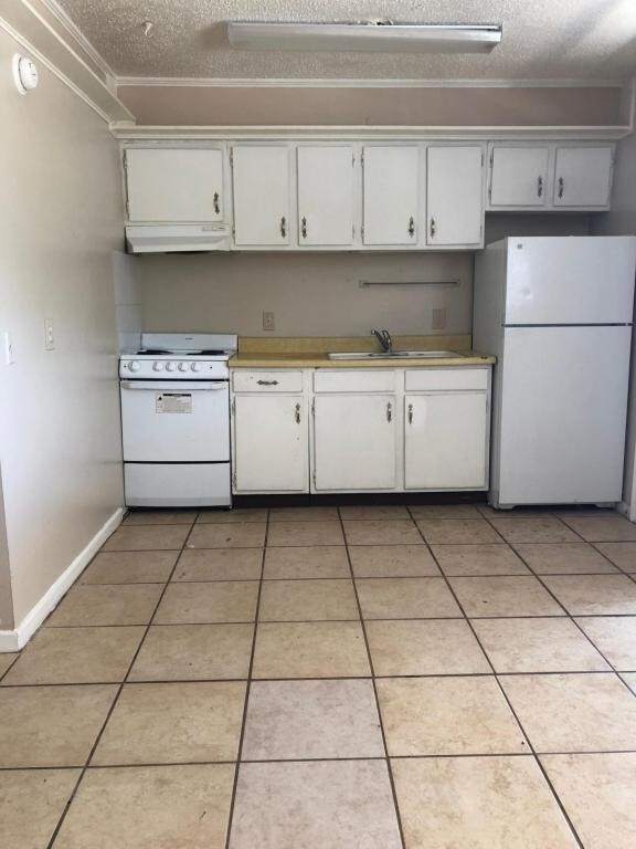 Building Photo - 4527 Tigerland