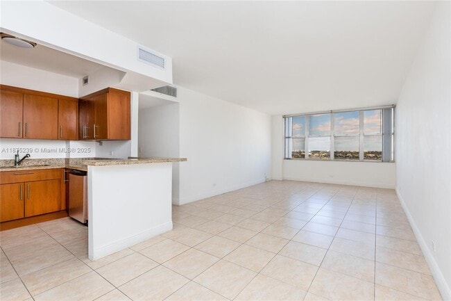 Foto del edificio - 7441 Wayne Ave