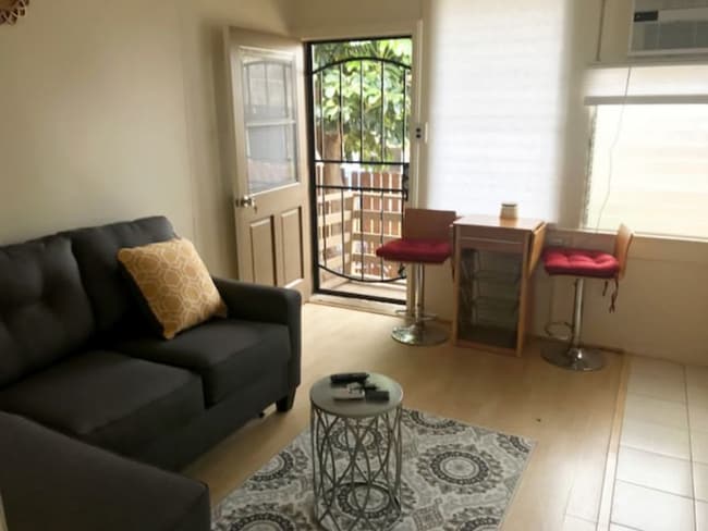 Foto del edificio - Pet-Friendly 1BR in Honolulu’s Kapahulu Ar...