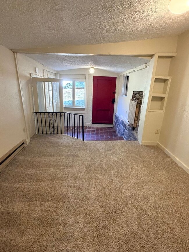 Building Photo - 1 Bedroom 1 Bath House in Chunns Cove!