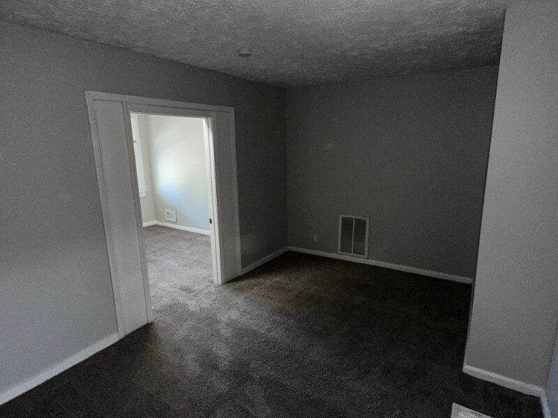 44 N Addison St Unit 3, Indianapolis, IN 46222 Room for Rent in