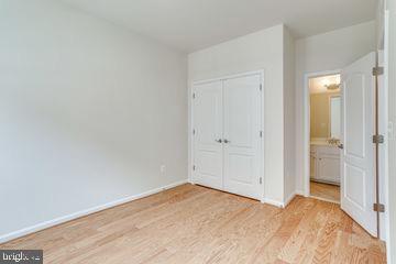 Building Photo - 612 Totten Pl NE