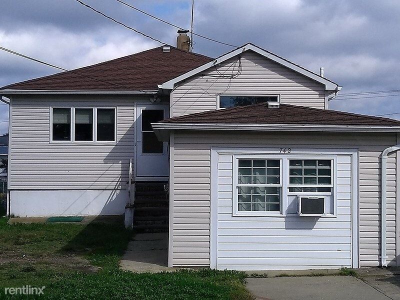 Primary Photo - 2 br, 2 bath House - 742 Pecan Street