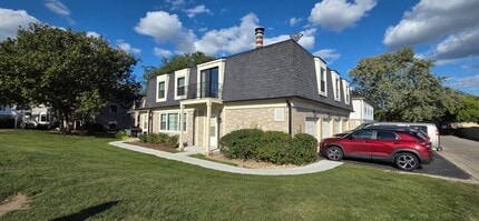 Building Photo - 2125 N Ginger Creek Dr