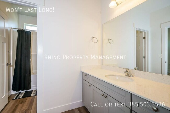 Building Photo - 4068 King Peak Wy