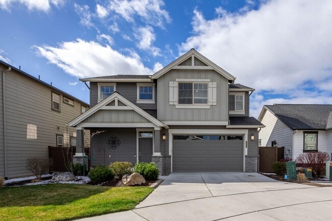 Building Photo - 3760 SW Badger Ct
