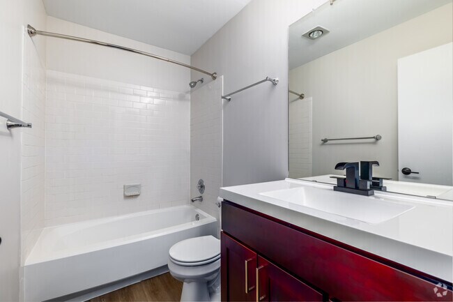 3 habitaciones, 2 baños - 1423 pies cuadrados - Baño - Payne Hill