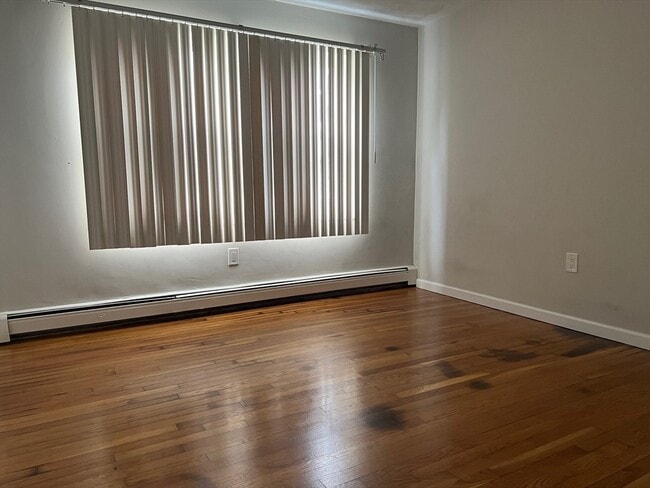 Foto del edificio - 185 Walnut Ave