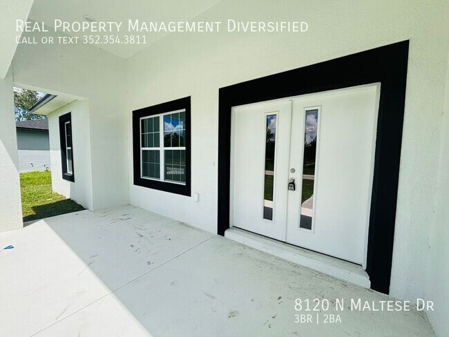 Foto del edificio - 8120 N Maltese Dr