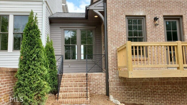 Foto del edificio - 130 1st Ave NW