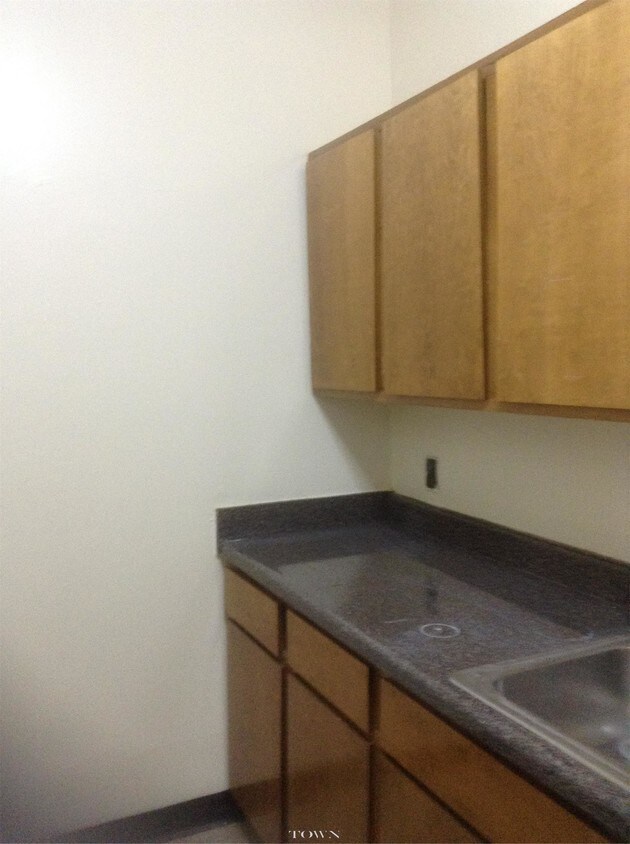 Building Photo - 1488 Sterling Pl