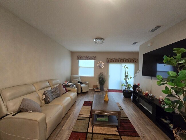 Building Photo - 1/2 Off November Rent- The Meadows off Mer...