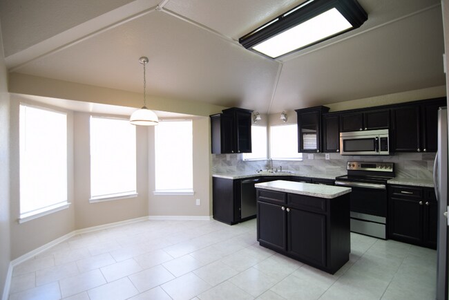 Foto del edificio - 2407 Wisteria Ln