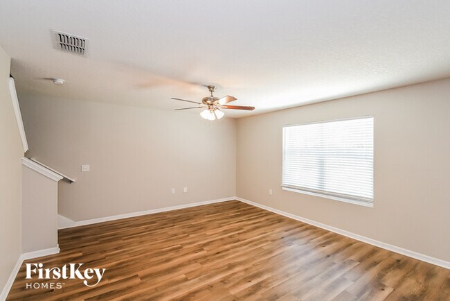 Foto del edificio - 11 Post Oak Ln