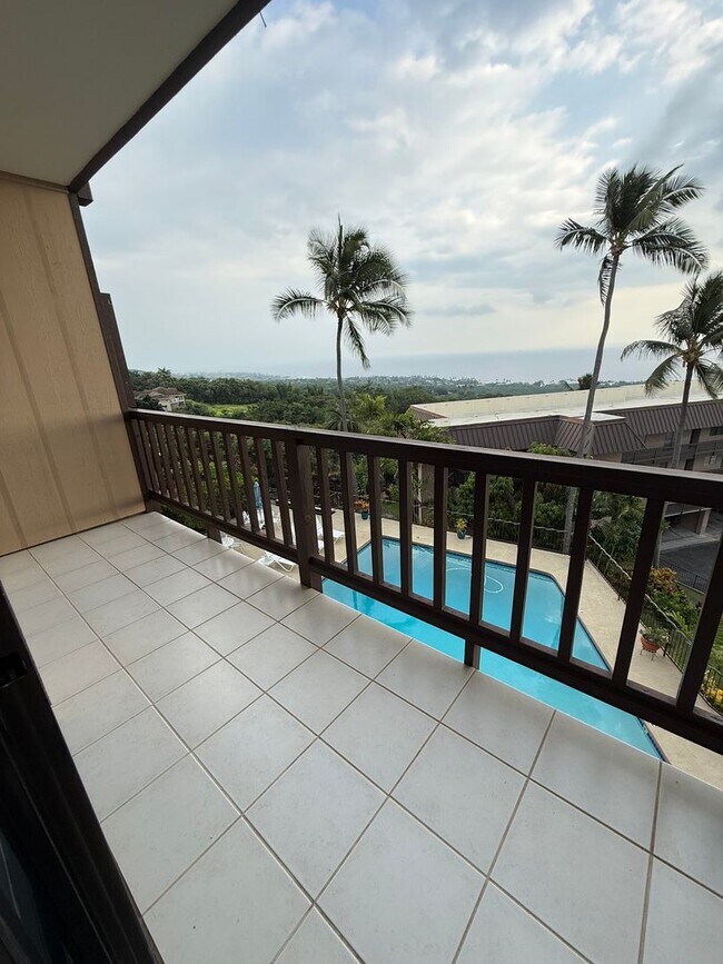 Foto del edificio - For Rent | 2 Bedroom, 2 bathroom Condo in Kona Eastwind with 1 assigned parking stall