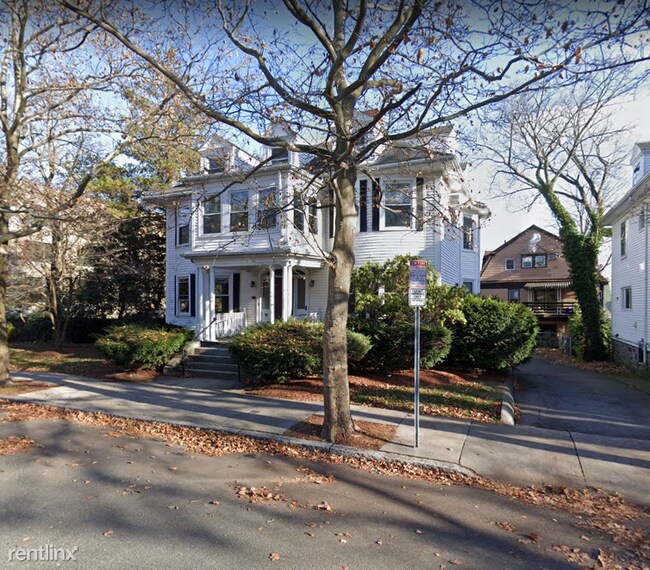 Building Photo - 7 br, 3.5 bath House - 187 Central St SFH