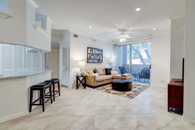 Building Photo - 2111 Welch St