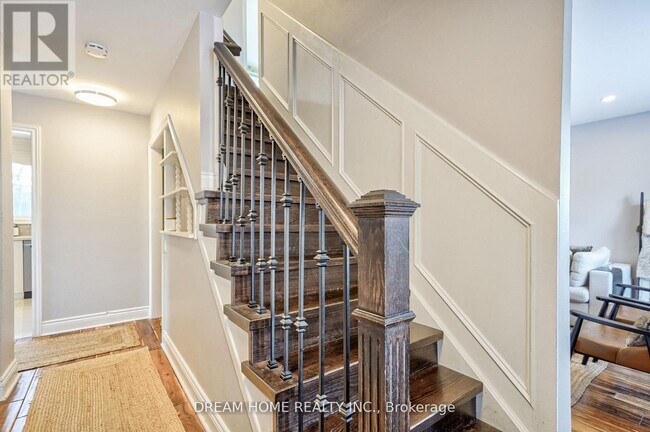 Photo du bâtiment - 417 Borden Ave