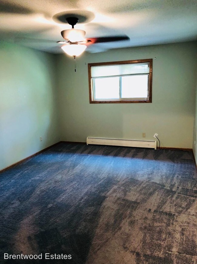 Building Photo - 2 br, 1 bath Apartment - 1708 22nd Ave S #214