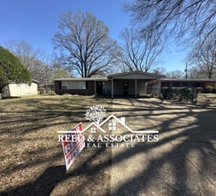 Building Photo - 3016 Croley Dr