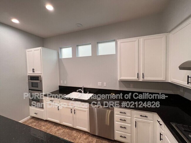 Foto del edificio - 1642 Irwin St