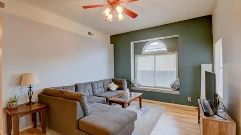Foto del edificio - 2257 High Desert Cir NE