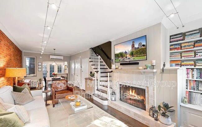 Foto del edificio - 2421 Waverly St