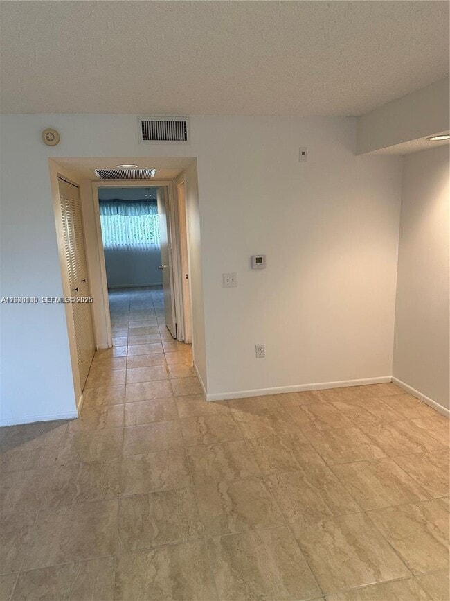 Foto del edificio - 800 SW 137th Ave
