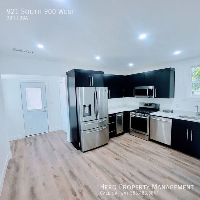 Building Photo - 921 S 900 W