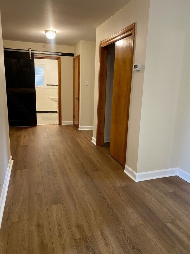 Foto del edificio - 3 bedroom, 2 full bath