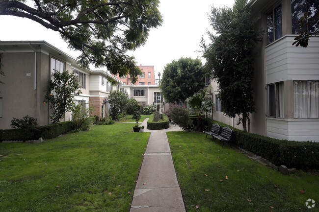 Foto del edificio - 1206 S Bronson Ave